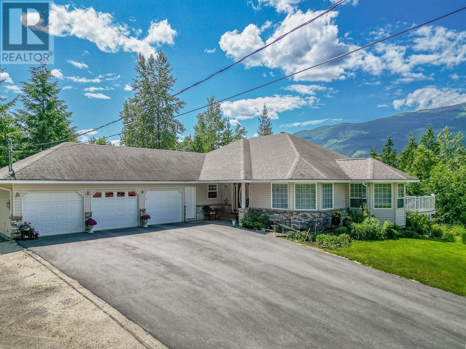 Photo de la propriété: 4340 Sederberg Road BC V0E 2J0