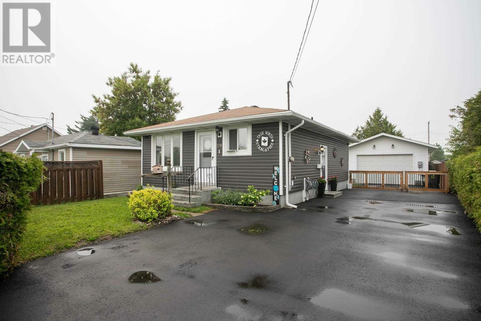 239 Selby Rd  Sault Ste. Marie ON P6C 2P6 photo