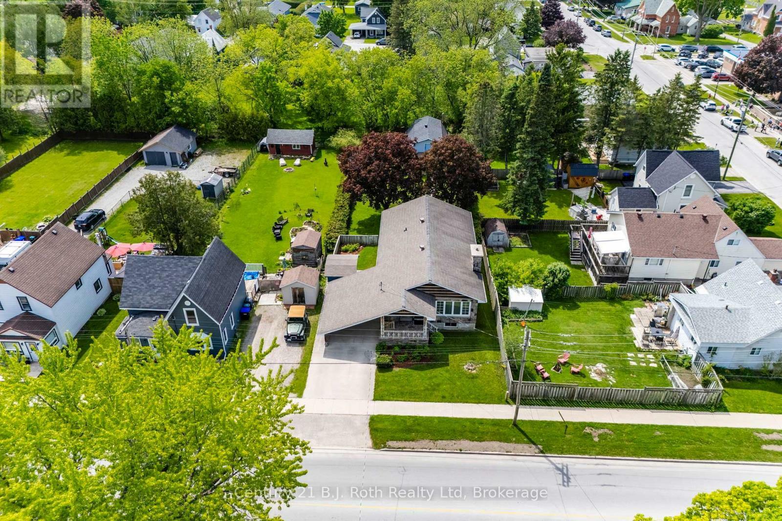 Photo de la propriété: 56 Fox Street ON L9M 1B5