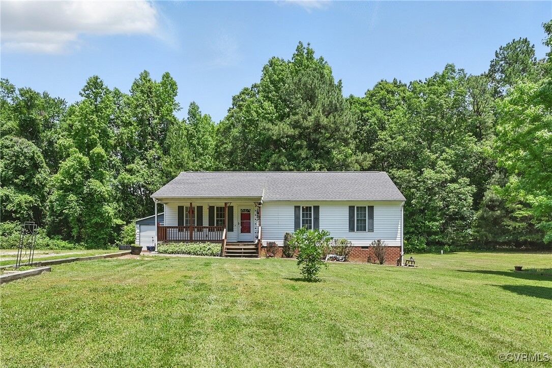 Property Photo:  1590 Kimbrook Lane  VA 23150 