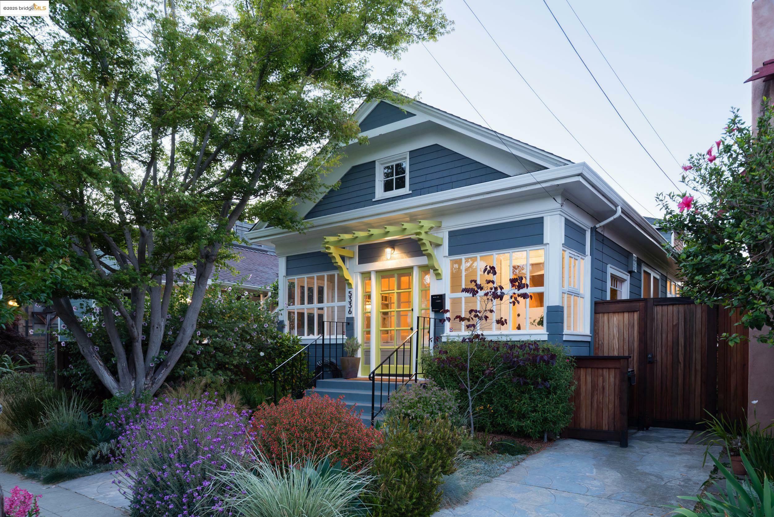 Property Photo: 5336 Locksley Ave CA 94618