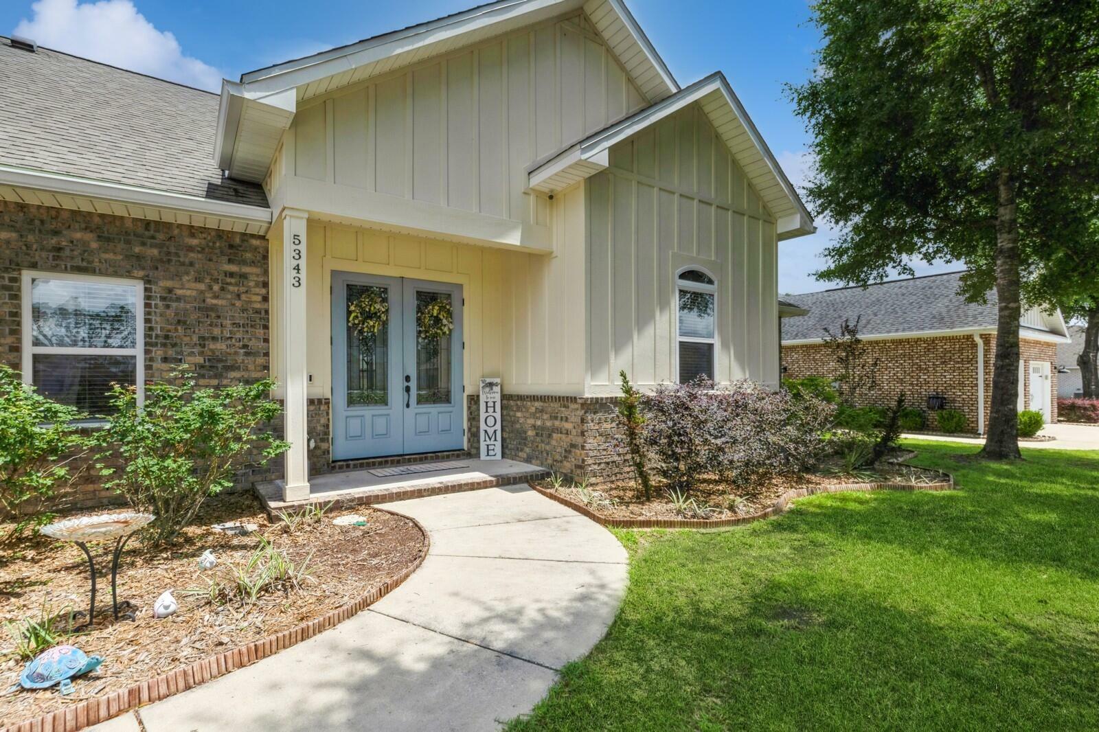Property Photo: 5343 Wyndell Circle FL 32539