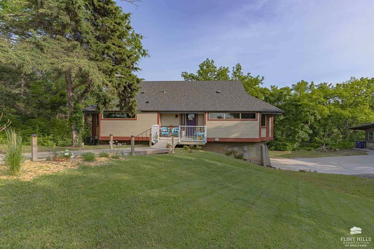 3211 Buffalo Road  Manhattan KS 66503 photo