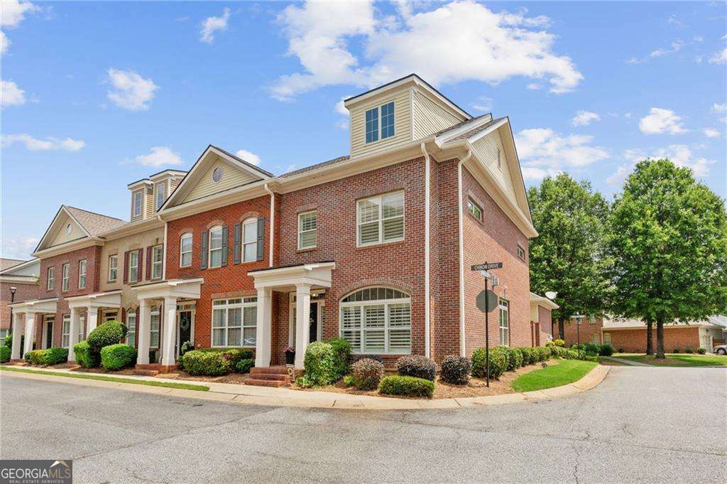 Property Photo: 5029 Rosalie Road GA 30022