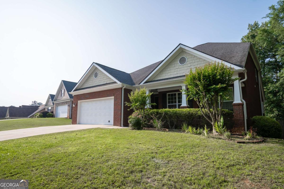Property Photo: 351 Hampton Park Drive GA 30606