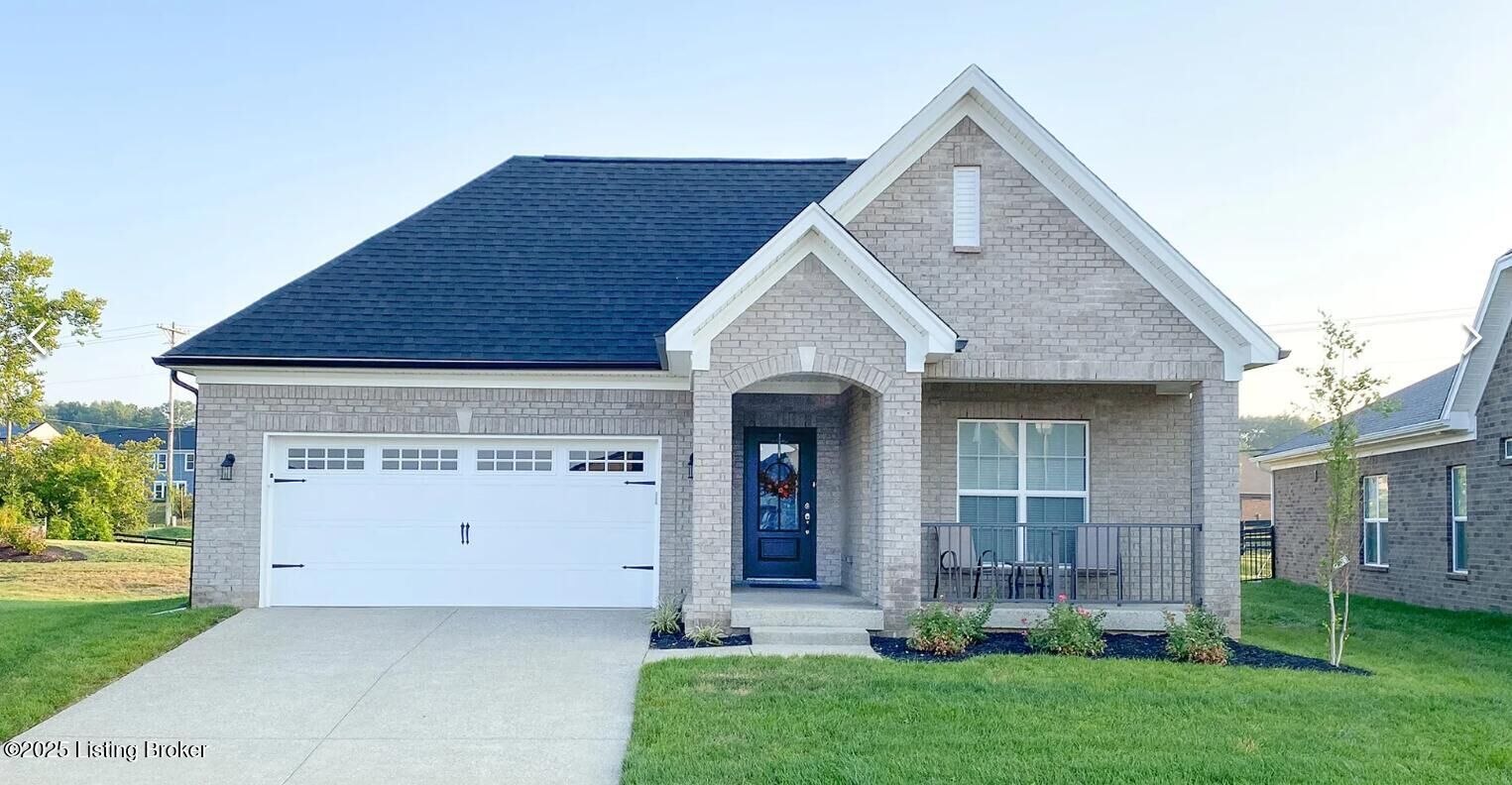 Property Photo:  1325 Helm Place Ln  KY 40299 