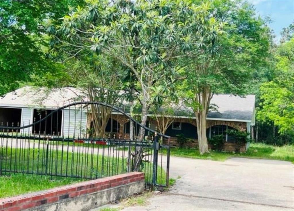 Property Photo: 142 County Road 322 TX 77327