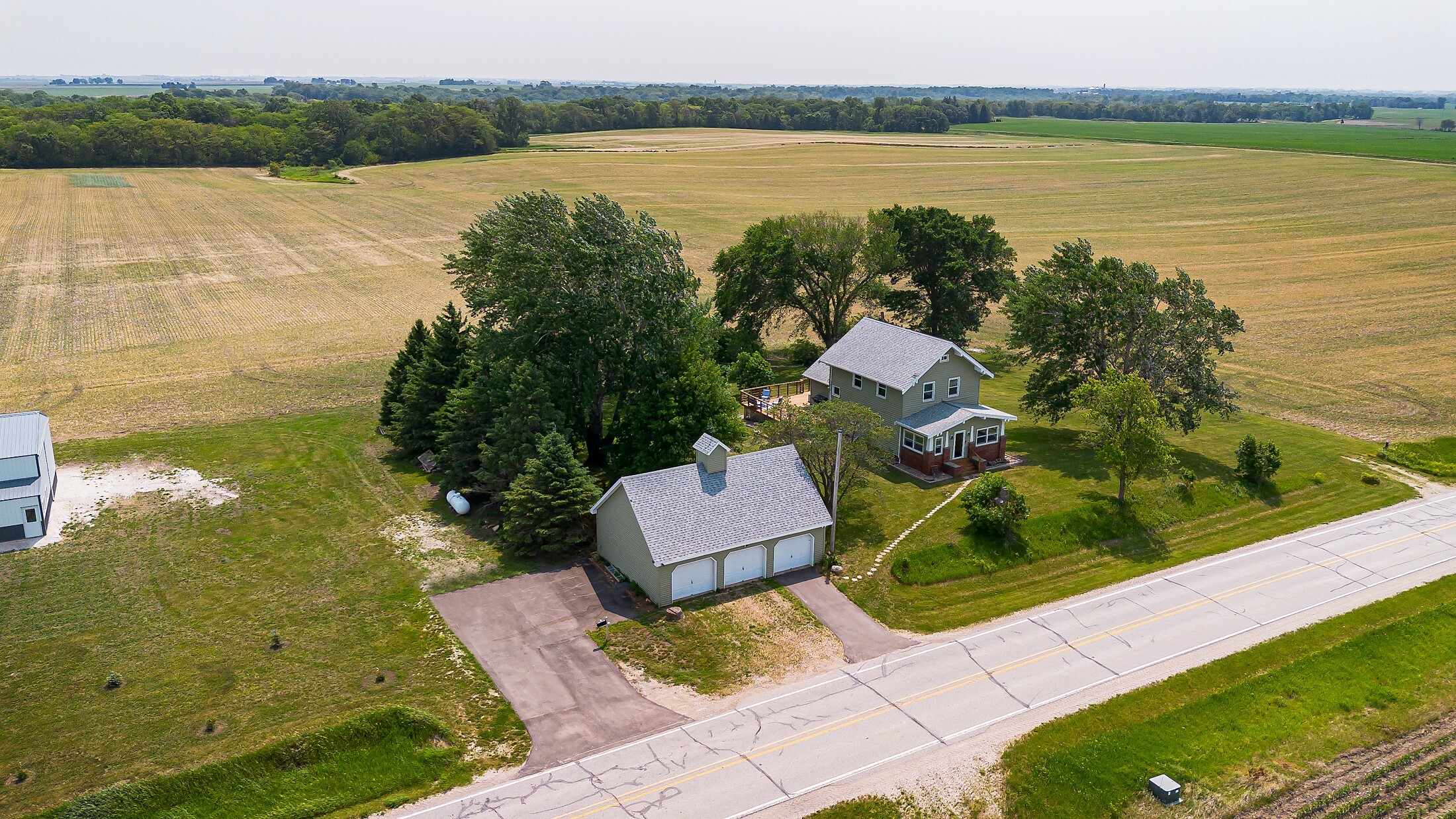 Property Photo: 2160 Clover Avenue IA 50220