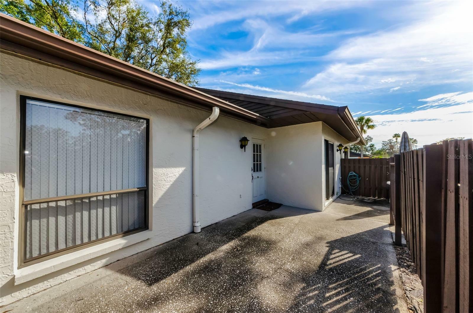 Property Photo:  1725 Pine Ridge Way E  FL 34684 