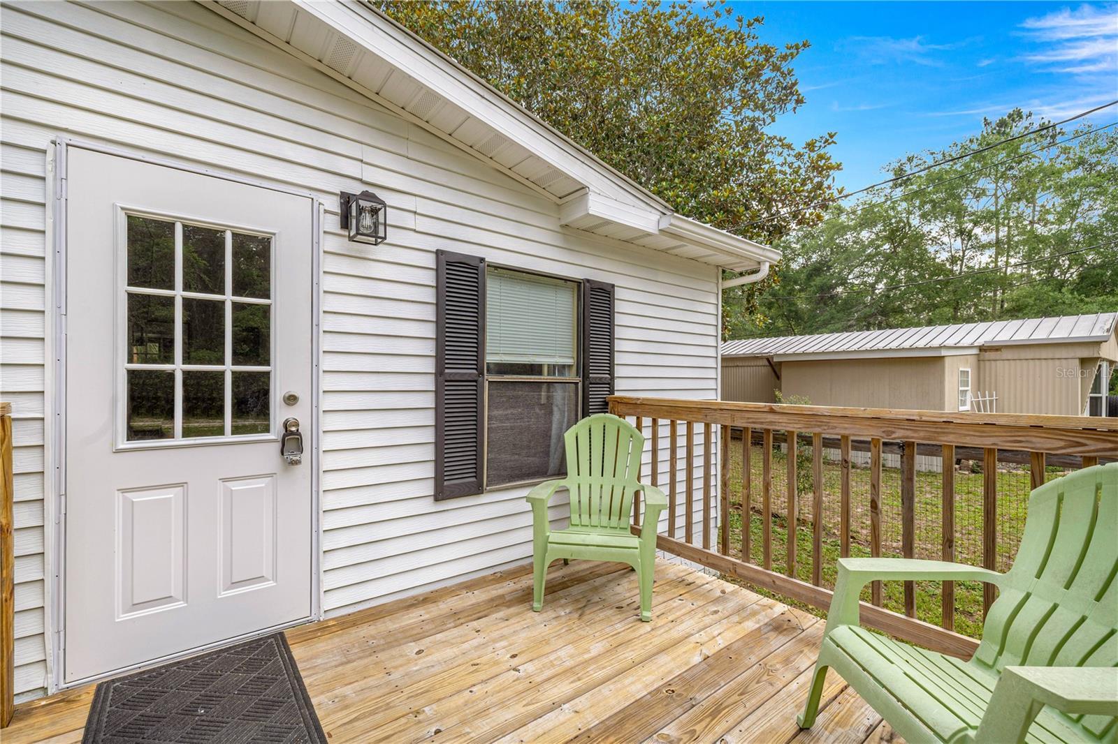 Property Photo: 10671 NE 152nd Lane FL 32134
