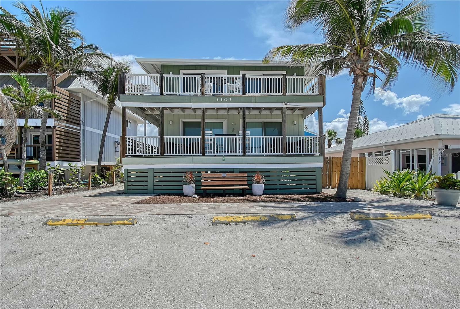 Property Photo: 1103 Shore View Drive FL 34223