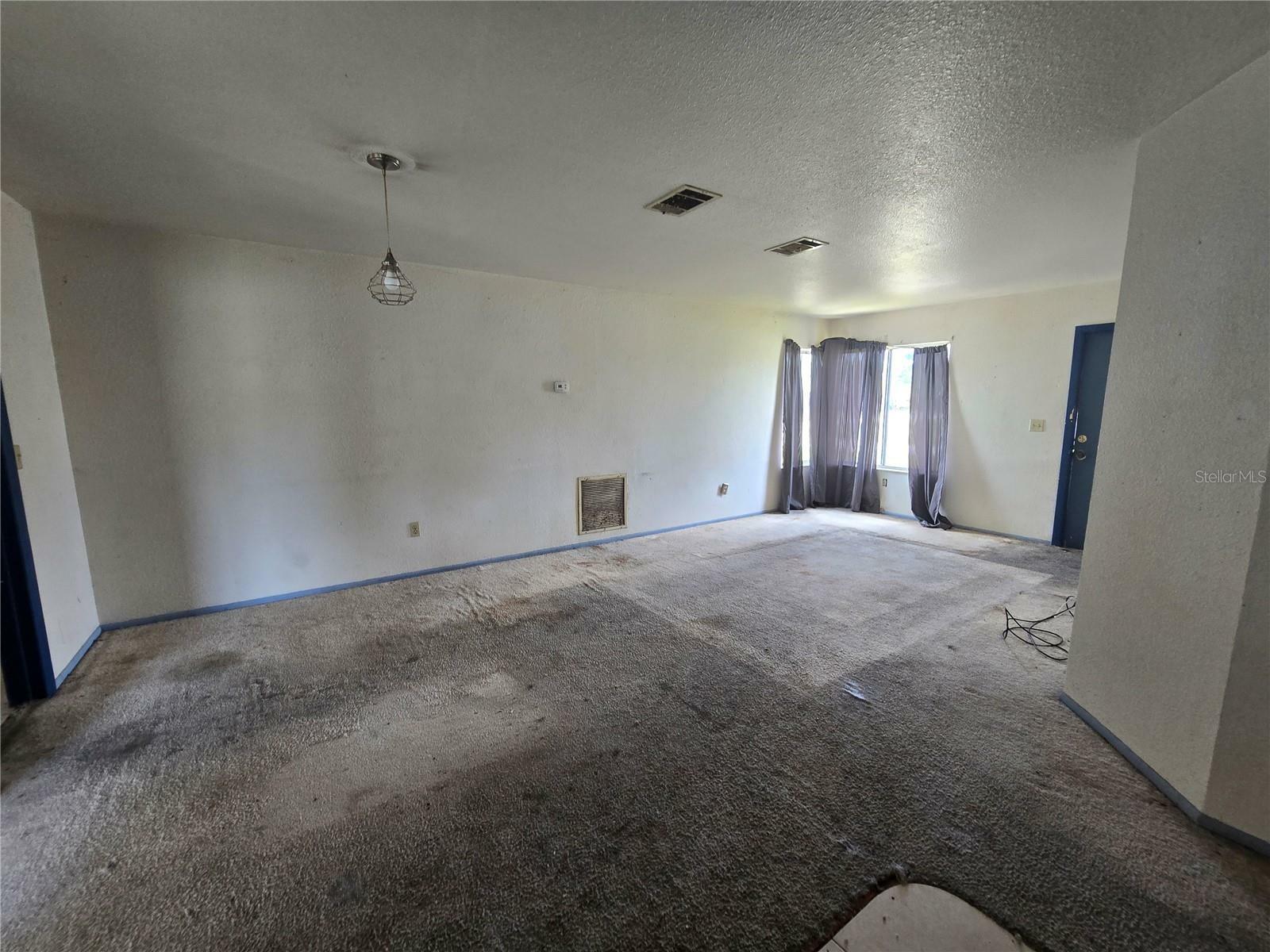 Property Photo: 4424 Baroda Avenue FL 34287