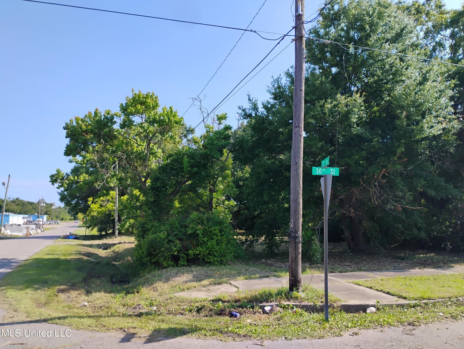 Property Photo:  2001 30th Street  MS 39501 