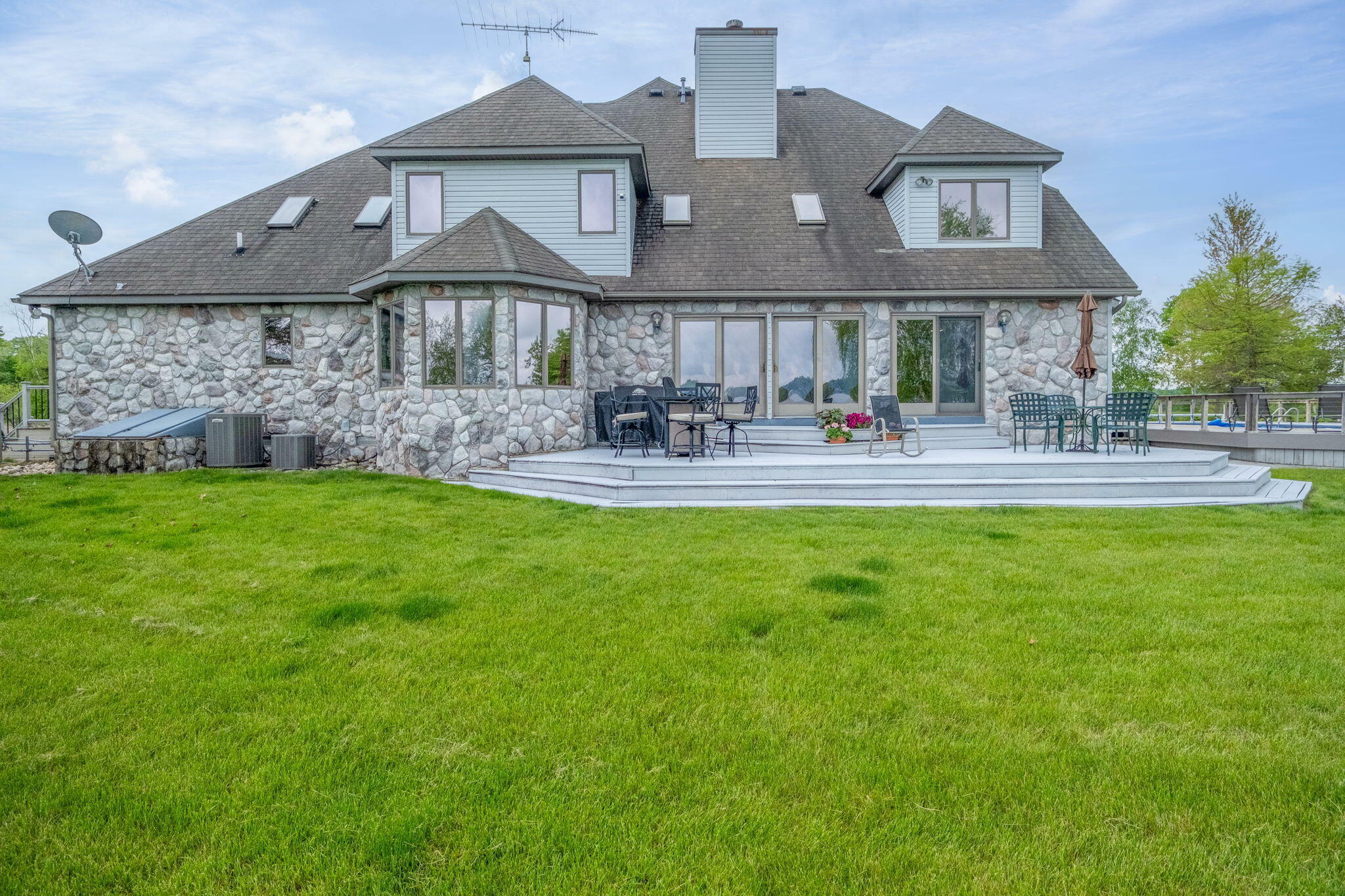 Property Photo: 10860 Apple Court MI 49346