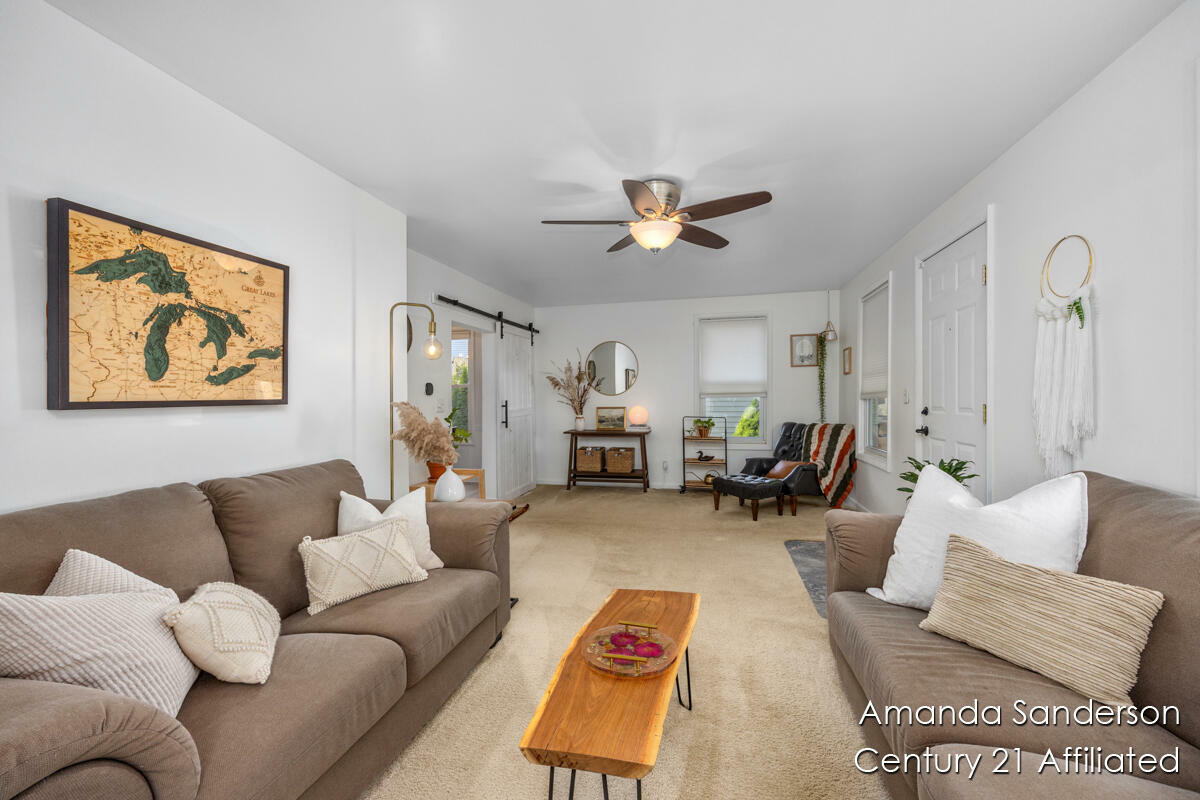Property Photo: 620 Emerald Avenue NE MI 49503