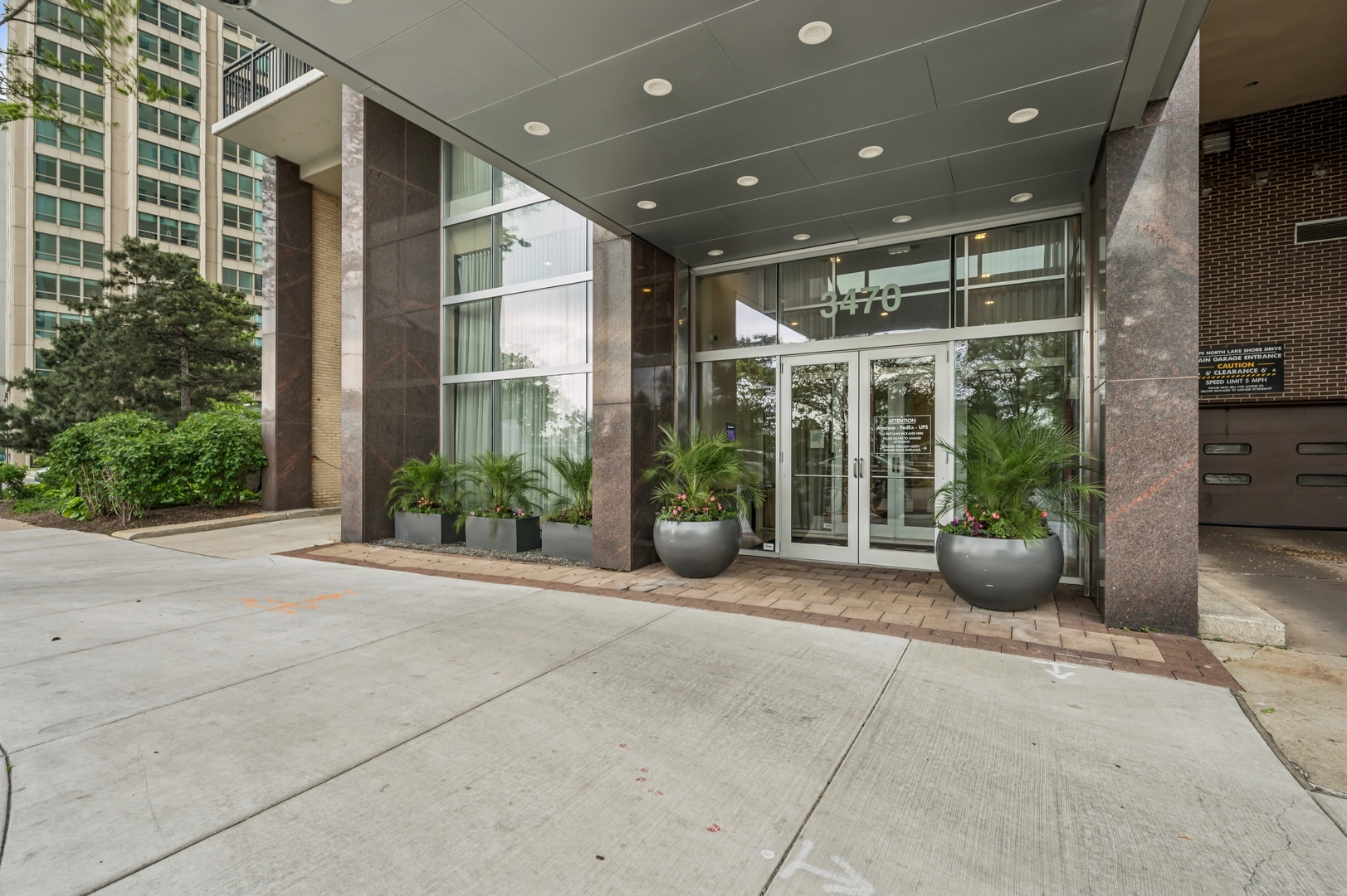Property Photo: 3470 N Lake Shore Drive 9bc IL 60657