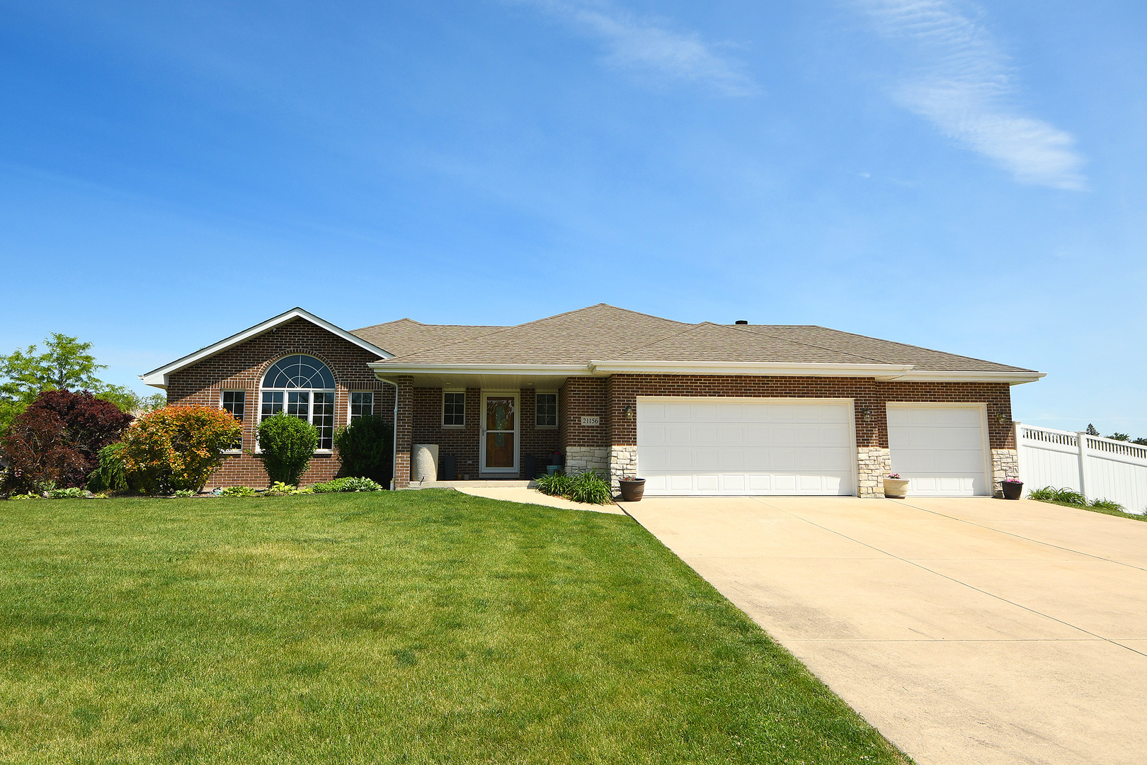 Property Photo:  21156 S Wooded Cove Drive  IL 60421 