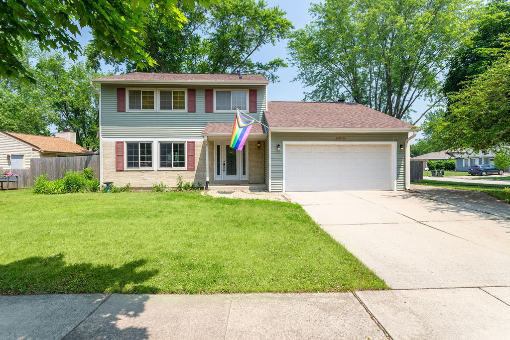 Property Photo: 30W060 Avondale Court IL 60555