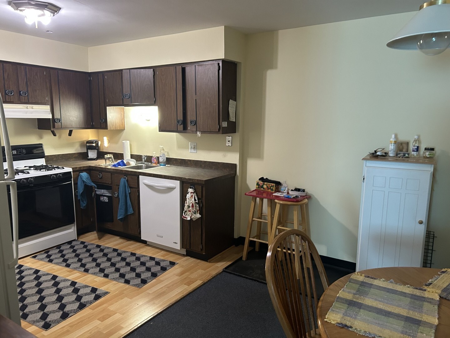 Property Photo: 152 Golden Drive IL 60139