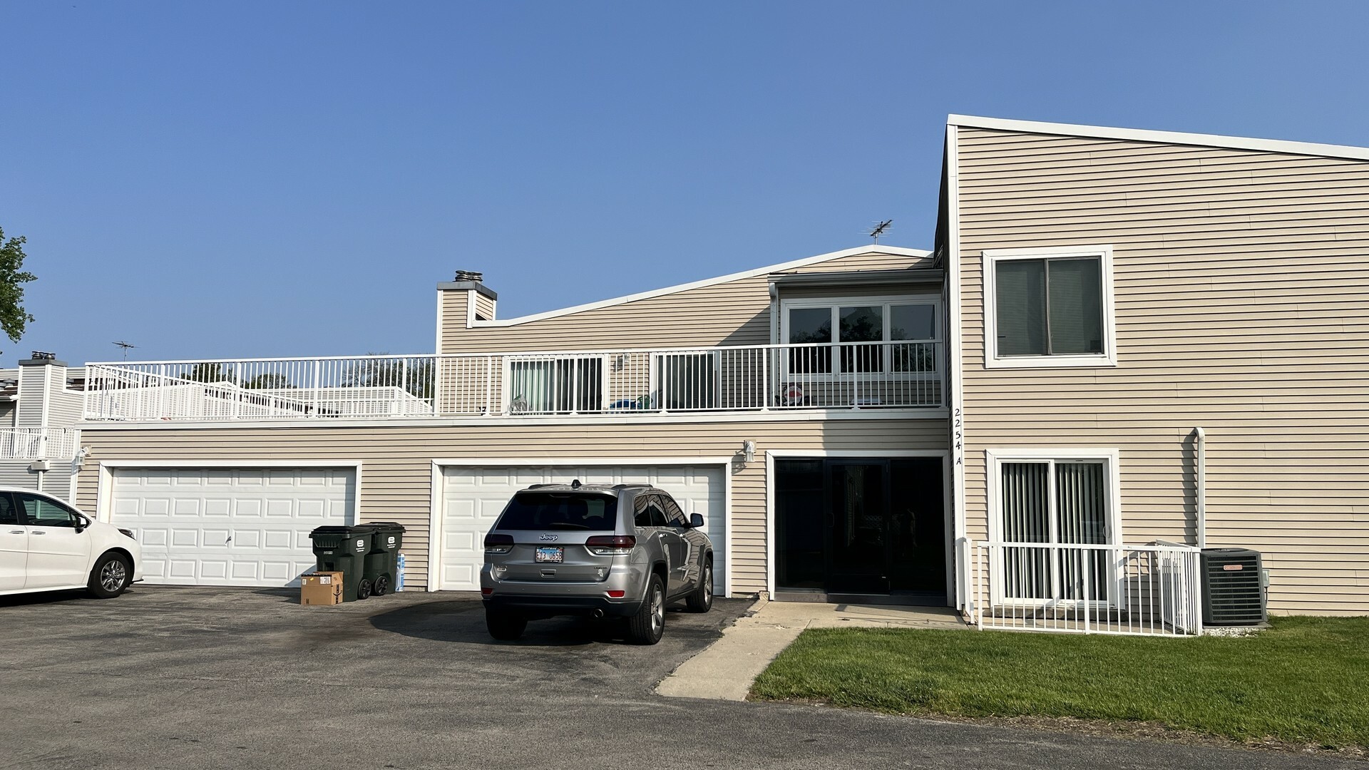 Property Photo: 2254 N Baldwin Way 4A IL 60074