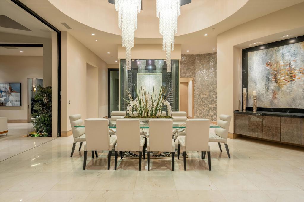 Property Photo: 81105 Columbus Way CA 92253