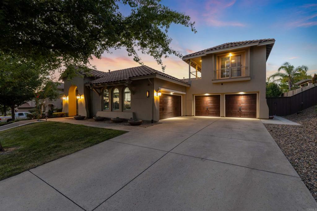 Property Photo: 104 Estrella Court CA 95648