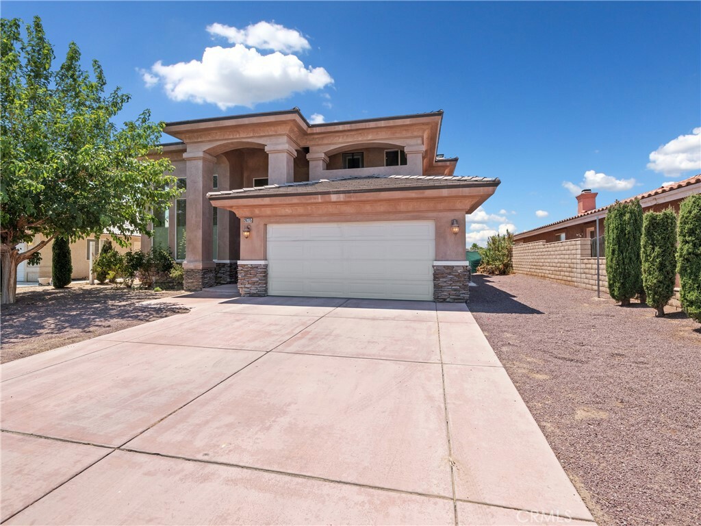 Property Photo: 26775 Lakeview CA 92342