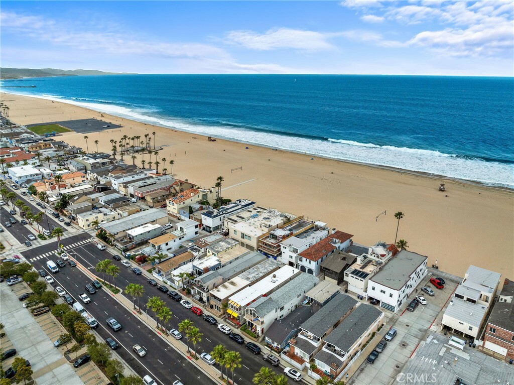 Property Photo: 1623 W Balboa Boulevard CA 92663