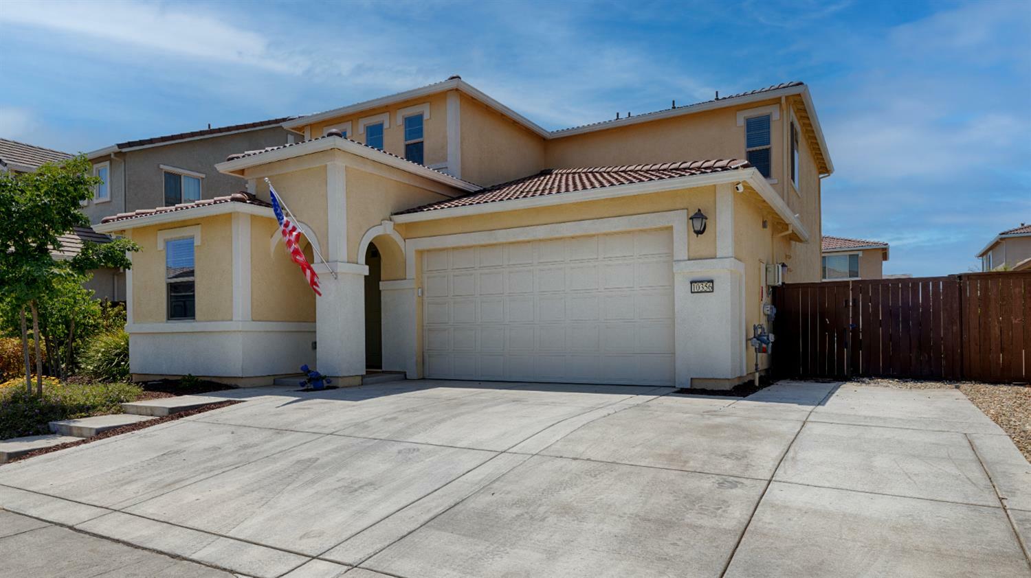Property Photo: 10356 Charles Morris Way CA 95757