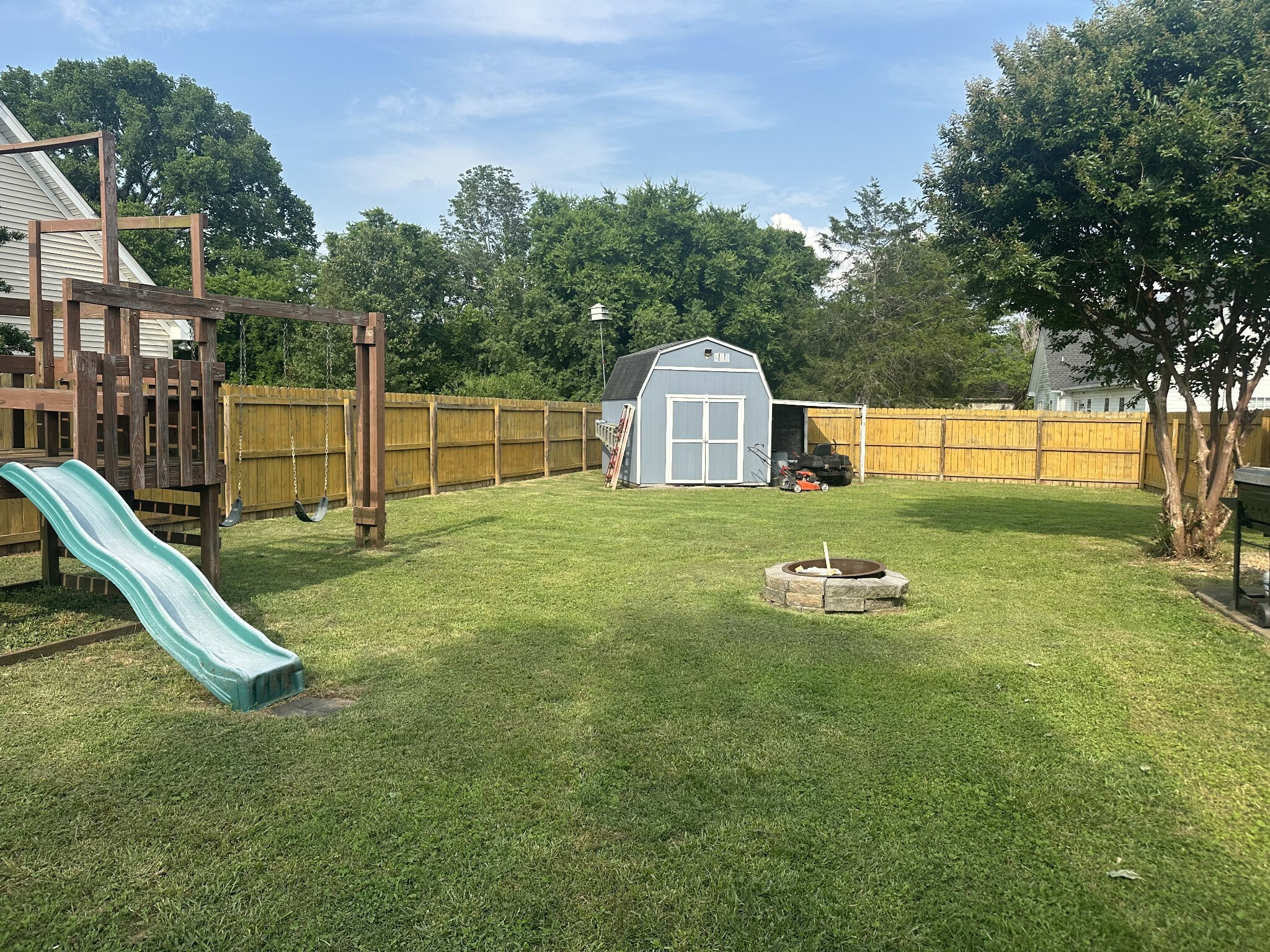 Property Photo: 1003 Herron St TN 37130
