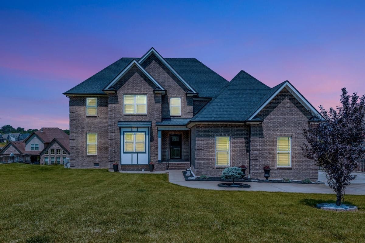 Property Photo: 175 Dobson Knob Trl TN 37135