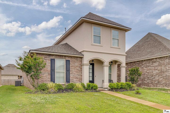 Property Photo: 208 Fairhope Drive LA 71280