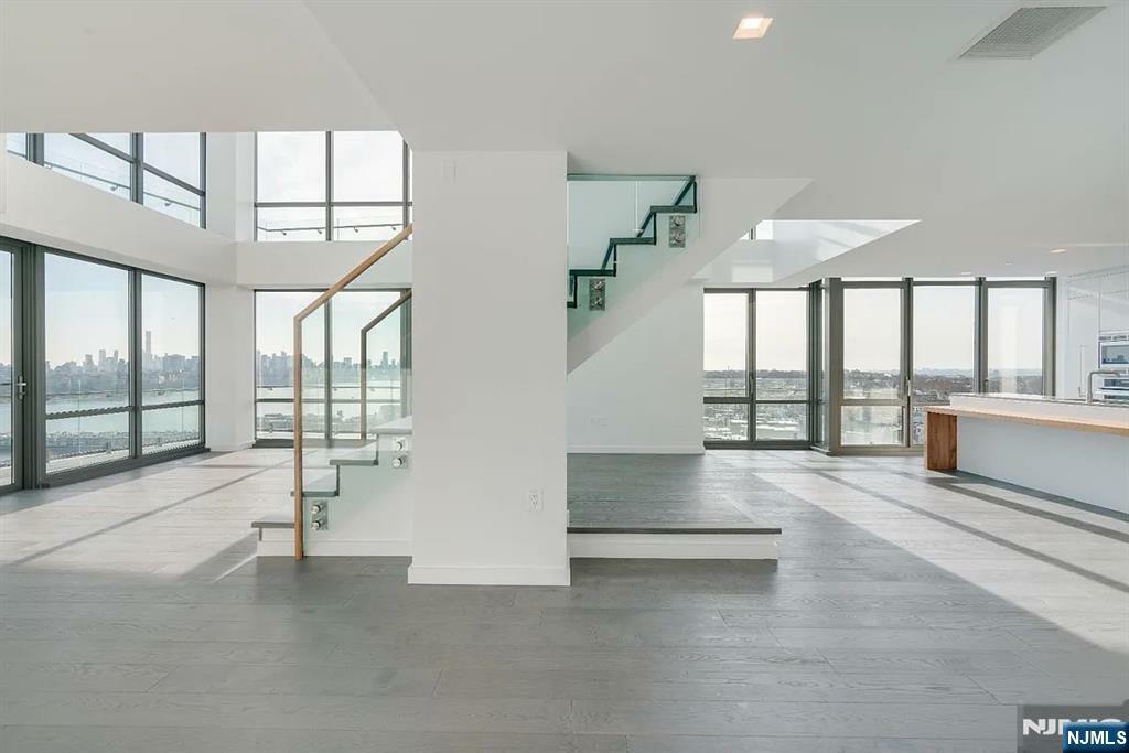 320 Adolphus Avenue 1415  Cliffside Park NJ 07010 photo