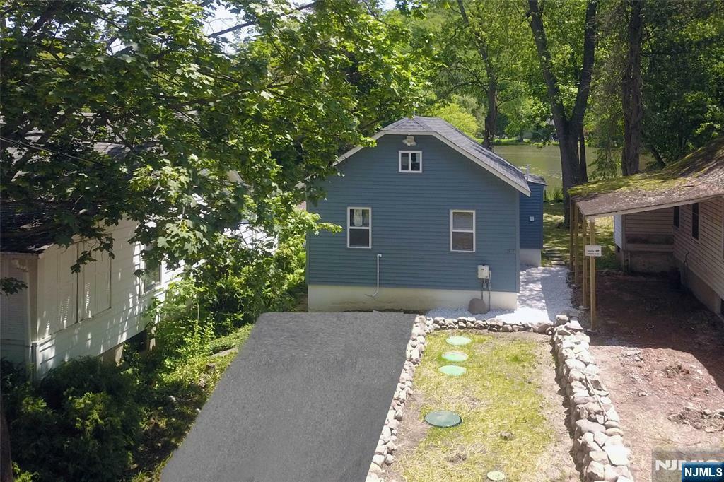 Property Photo:  37 Lakeview Terrace  NJ 07436 