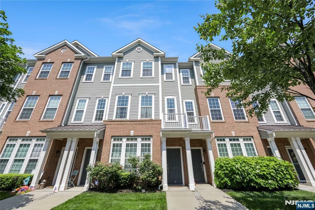Property Photo:  69 Wesmont Drive 1809  NJ 07075 