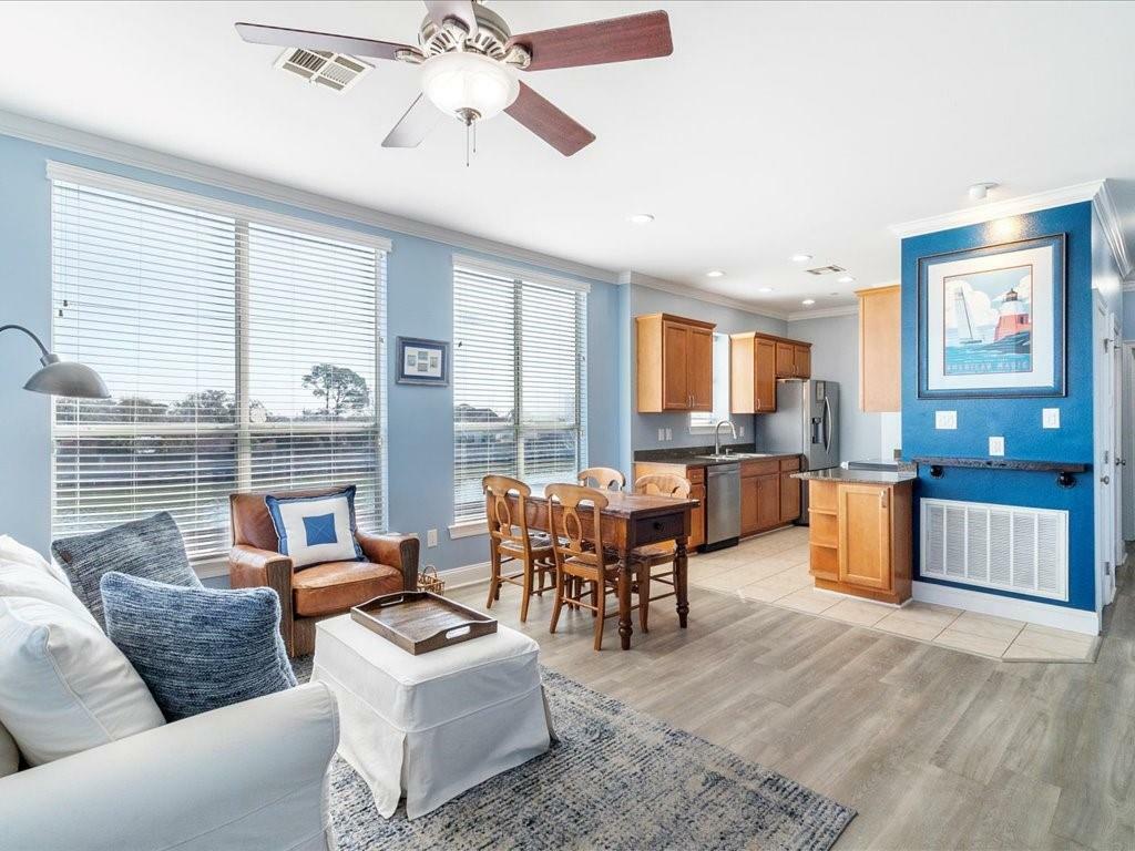 Property Photo:  1432 Orpheium Avenue D  LA 70005 