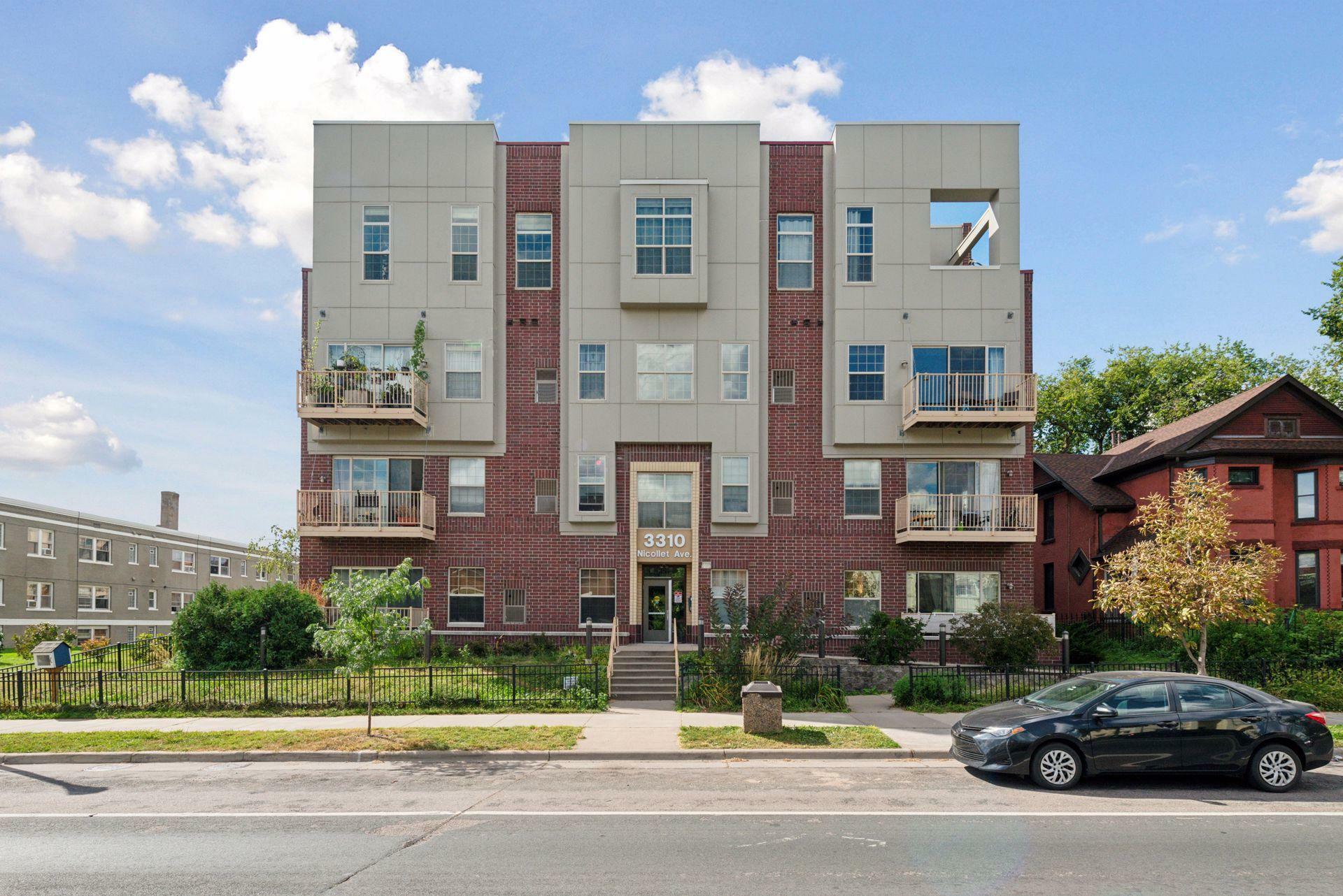 Property Photo: 3310 Nicollet Avenue 302 MN 55408