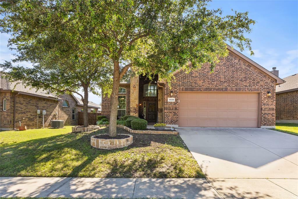 Property Photo: 3028 Maple Creek Drive TX 76177