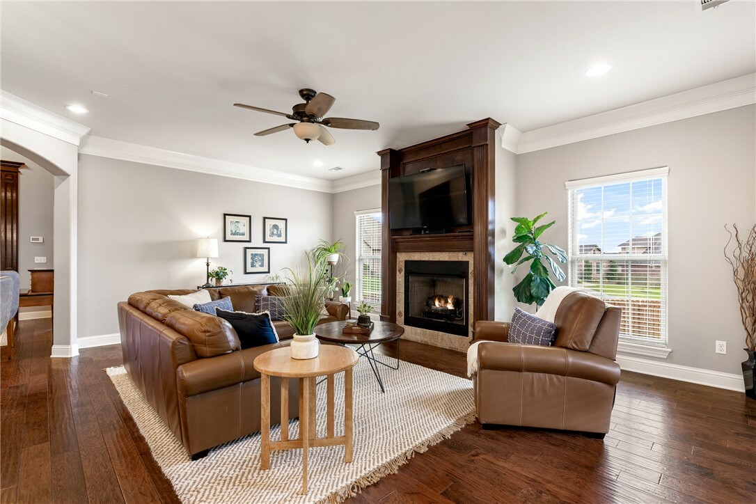 Property Photo: 2314 S Mont Blanc Avenue AR 72758