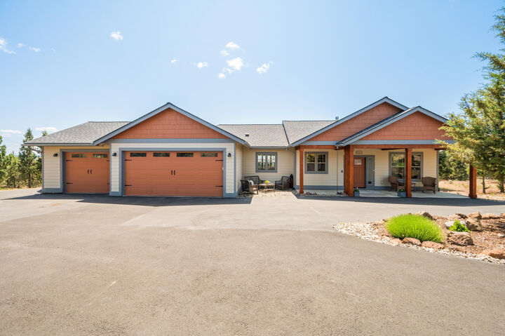 10352 SE Liberty Court  Prineville OR 97754 photo