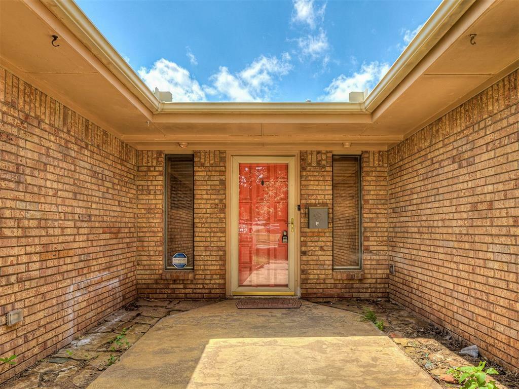 Property Photo: 6201 N Allison Drive OK 73112