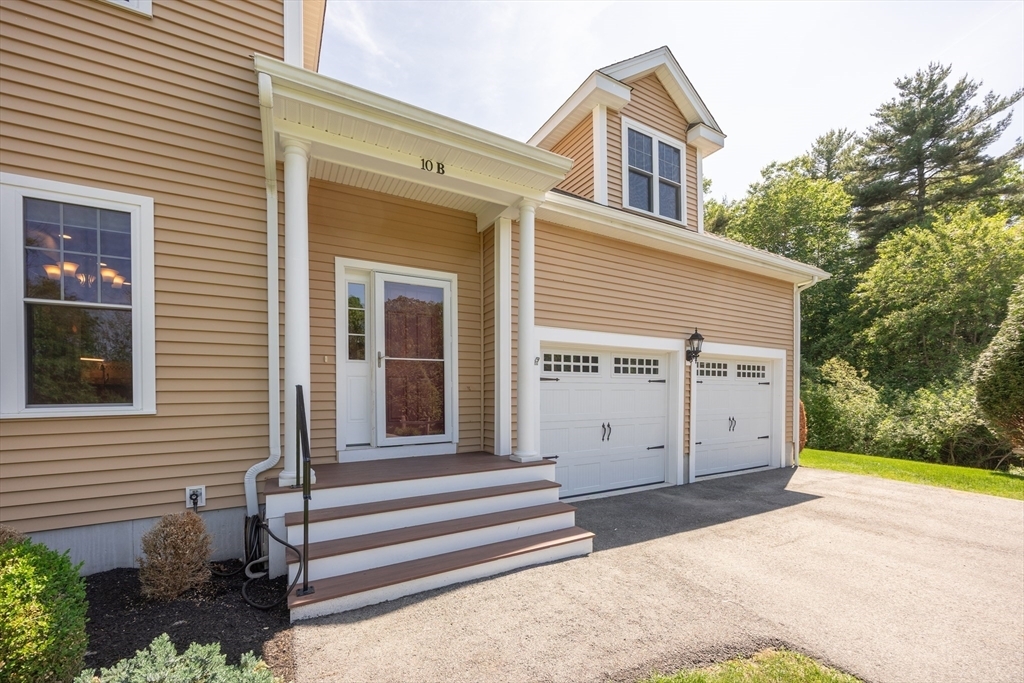 Property Photo: 10 Chase Landing B MA 02375