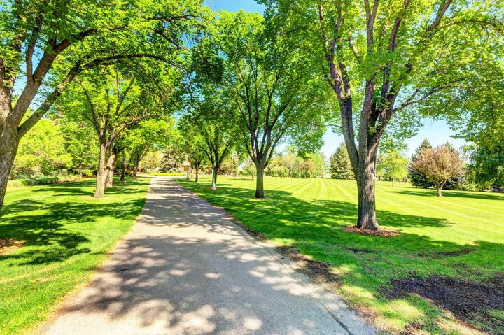 Property Photo:  234214 Range Road 284  AB T1X 0K3 