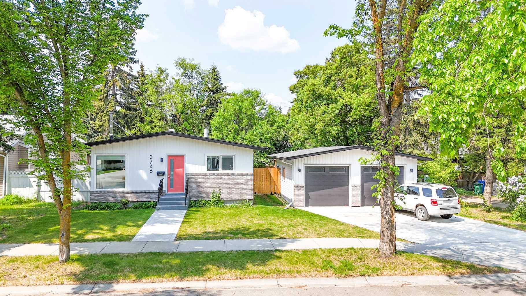 3746 44 Avenue  Red Deer AB T4N 3H5 photo