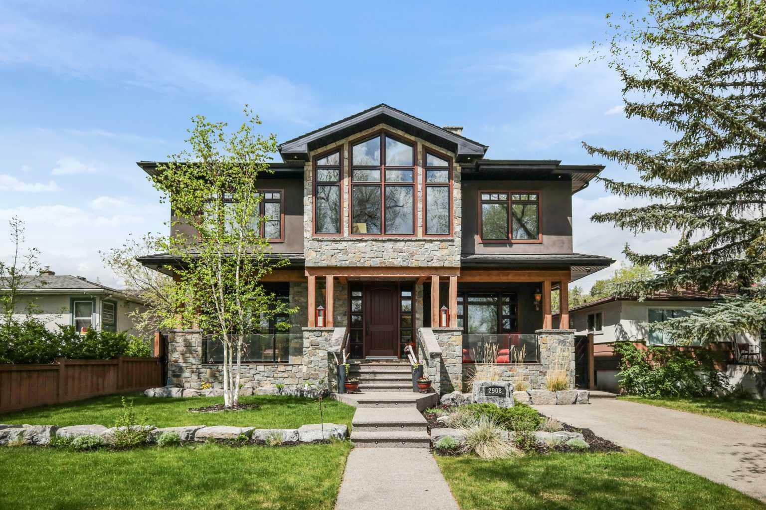 Property Photo: 2908 7 Avenue NW AB T2N 1B2