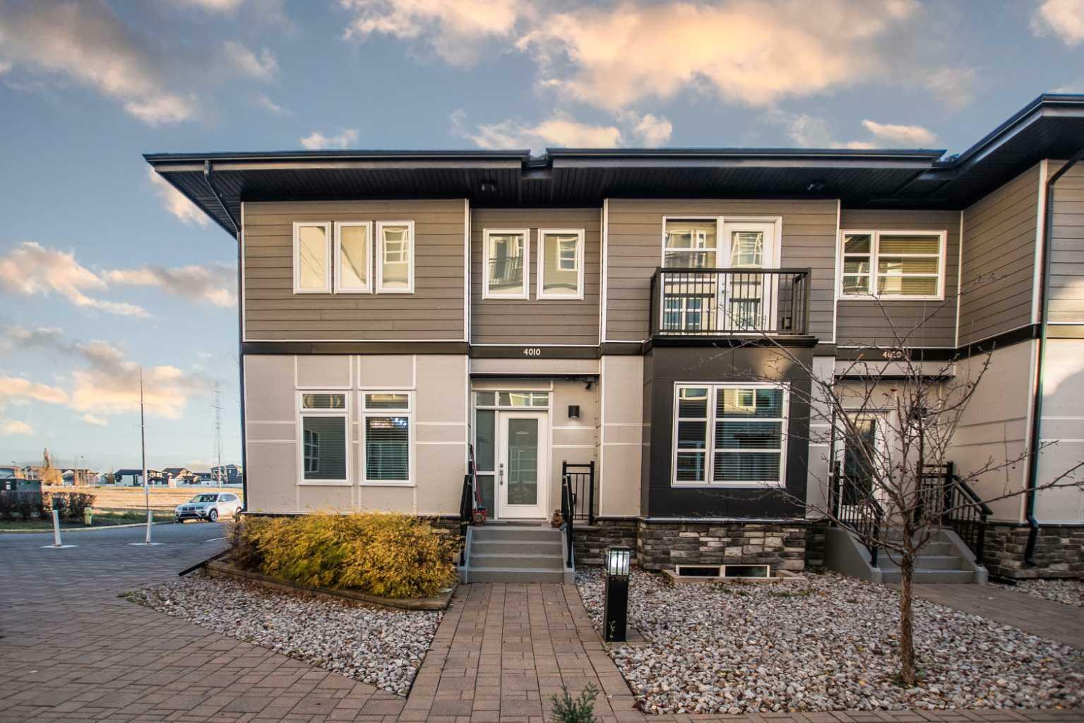 Property Photo: 2660 22 Street 4010 AB T4R 0K8