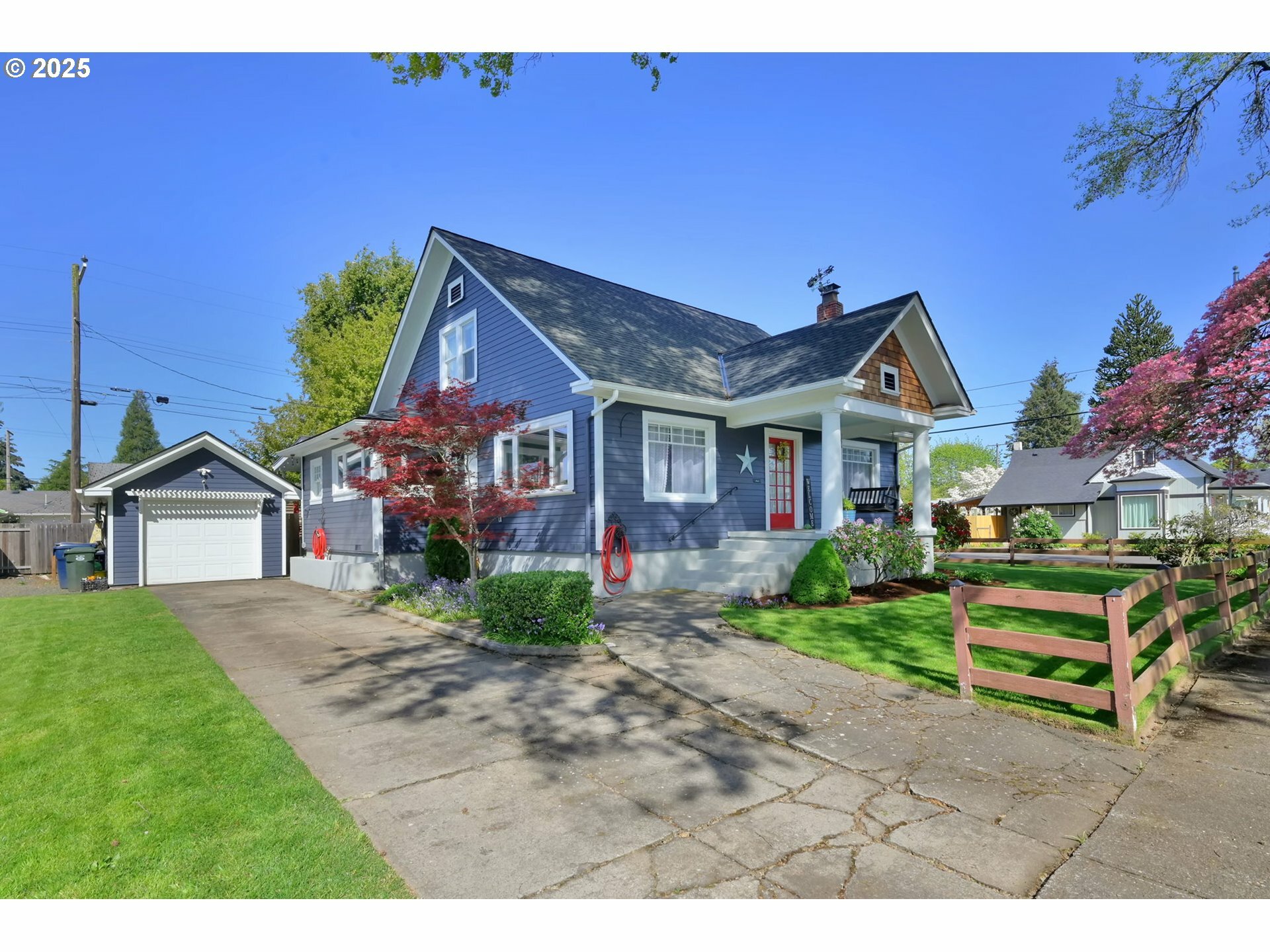 Property Photo: 683 Laurel OR 97448