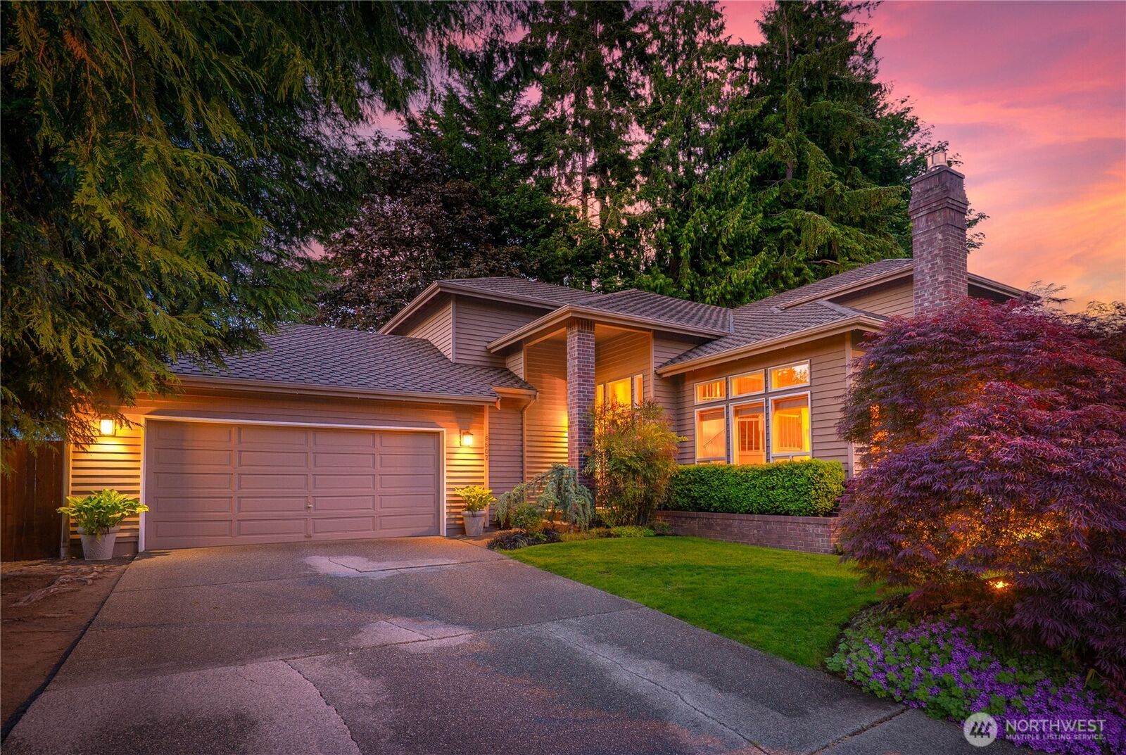 Property Photo:  8507  199th Place SW  WA 98026 