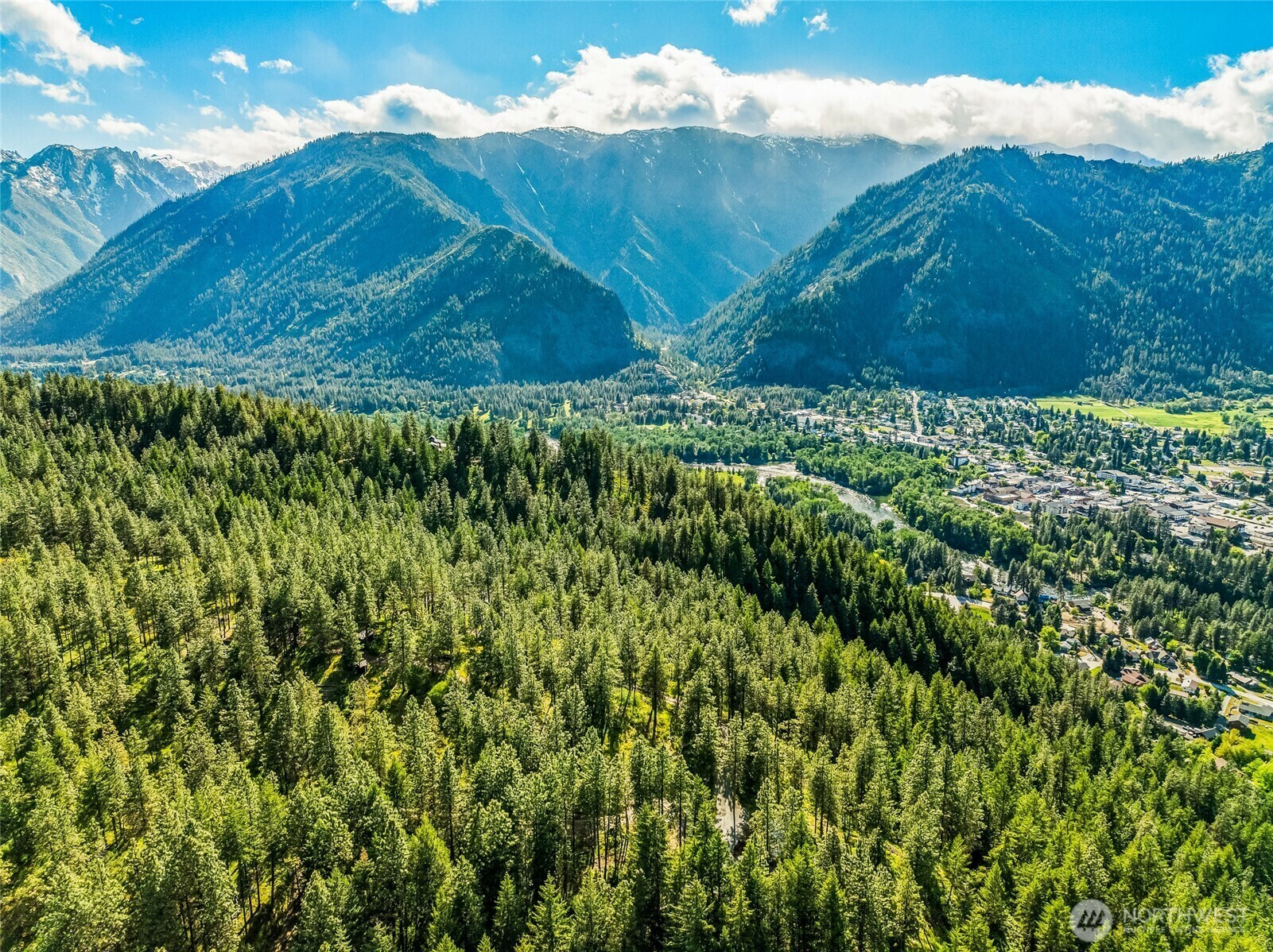 Property Photo: 981 Nighthawk Ridge Lane WA 98826