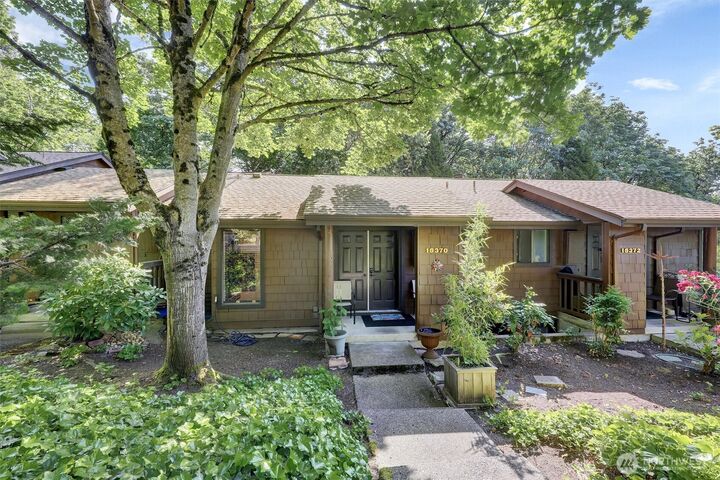 15370  62nd Avenue S B4  Tukwila WA 98118 photo